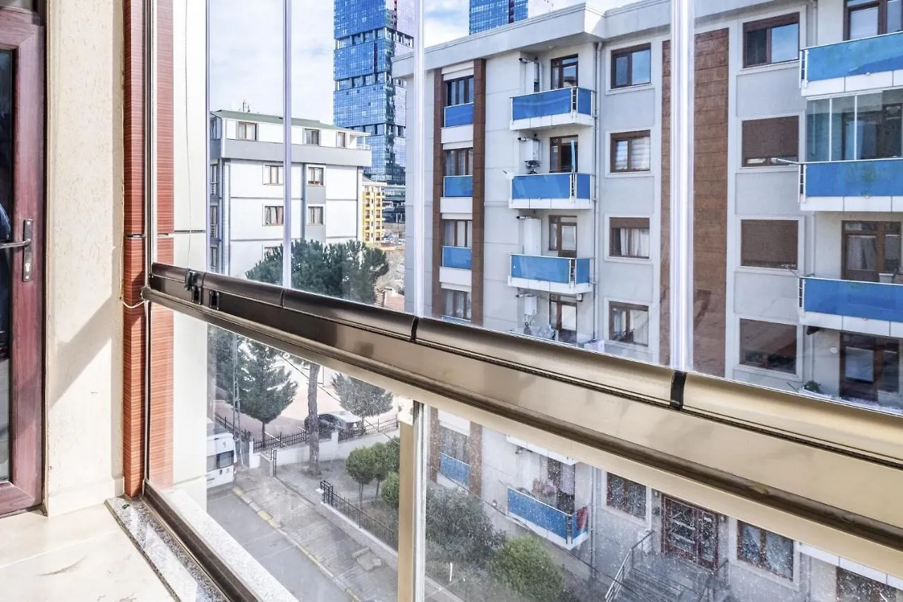 Flat In Maltepe With Balcony Near Shopping Malls Istanbul Turkey