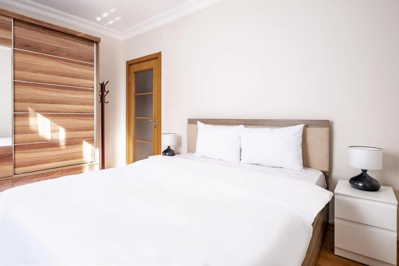Flat In Maltepe With Balcony Near Shopping Malls Istanbul